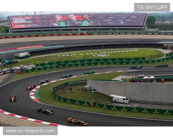 F1车队在赛季中期通过升级缩小与领头羊差距
